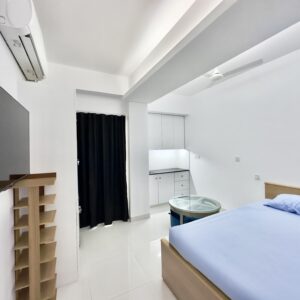 Executive 300 sq.ft.